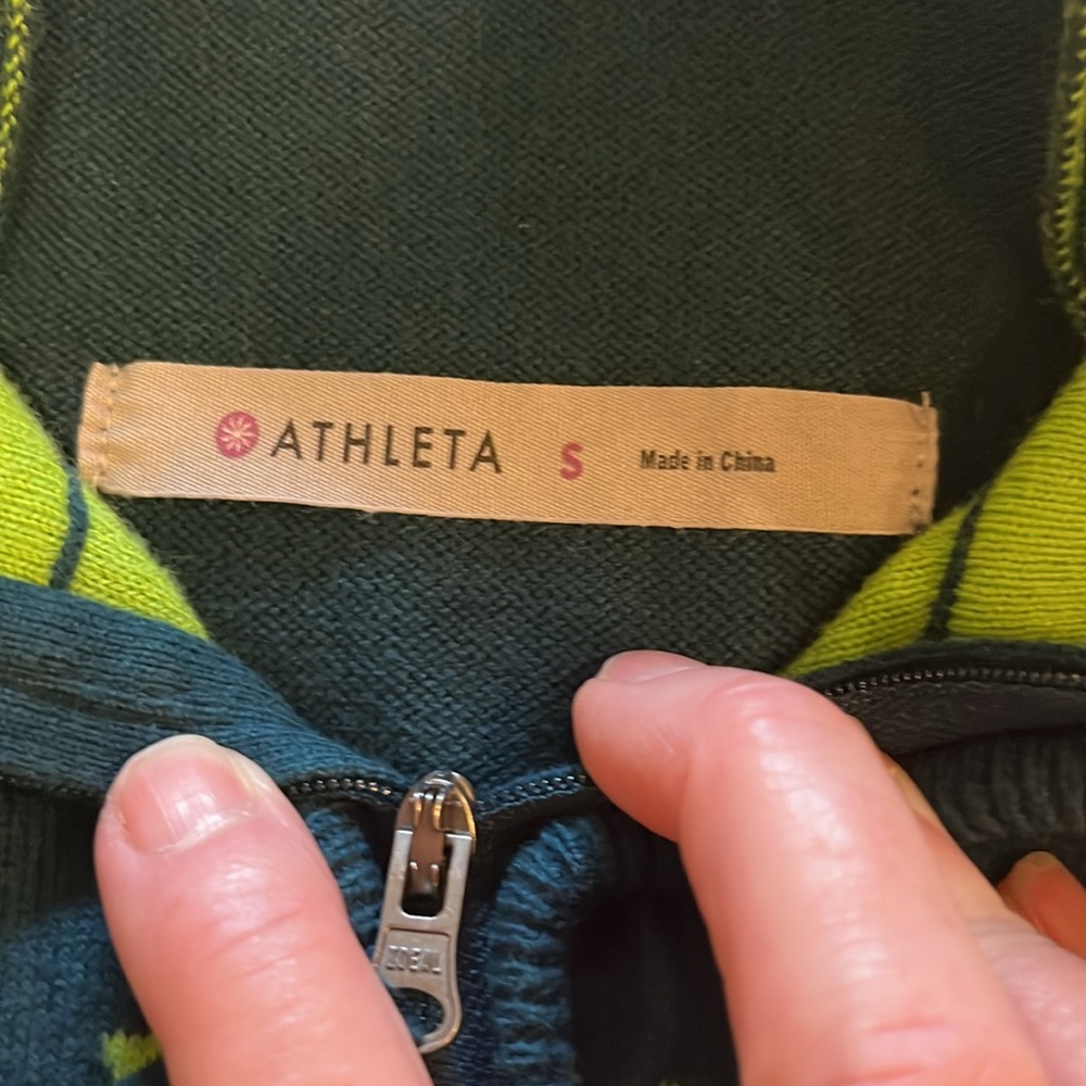 Athleta 1/4 Zip Floral Knit Pullover Sweater
Blue Green with Thumbholes - Size S - Picture 3 of 5